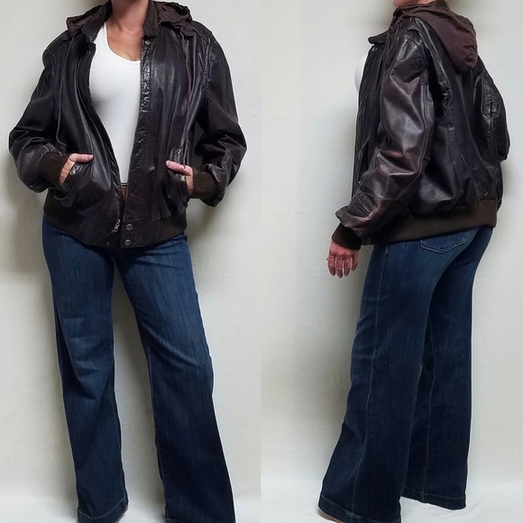 𝅺VINTAGE 1970s Christopher Street Hooded Distressed Brown Leather Bomber Jacket - Picture 1 of 16